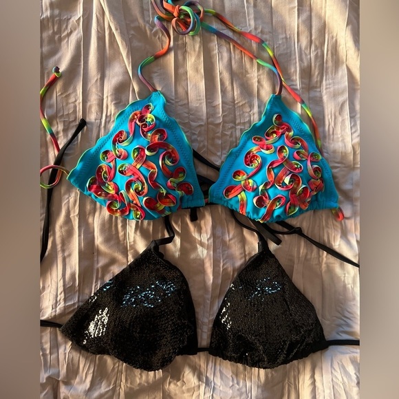 🖤🖤LIKE NEW 2 BIKINI TOPS SZ L🖤🖤 - Picture 3 of 6